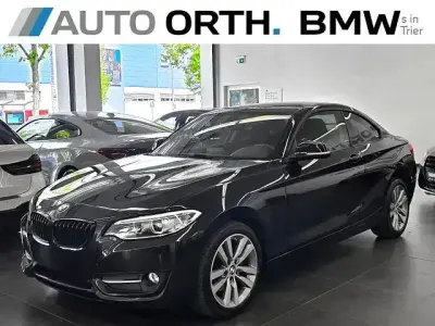 Gebraucht BMW 220 Sport Line 190 PS (139 kW) 2016 Schwarz Coupé