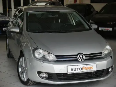 Gebraucht VW Golf VI Team 122 PS (89 kW) 2011 Silber Limousine