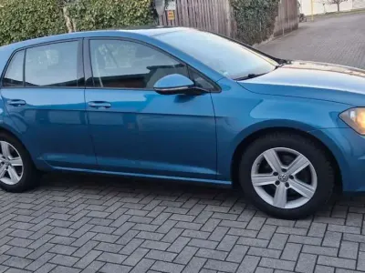 Gebraucht VW Golf VII Comfortline 150 PS (110 kW) 2013 Blau Limousine