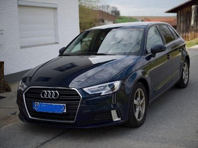 Blau Gebraucht 2019 Audi A3 Sport Limousine | 12.800 € (Fairer Preis)