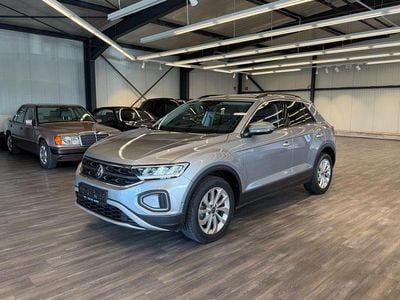 Gebraucht VW T-Roc Life 150 PS (110 kW) 2022 Pyrit silber SUV