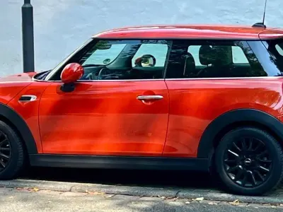 Używany Mini ONE 102 KM (75 kW) 2018 Pomarańczowy Hatchback