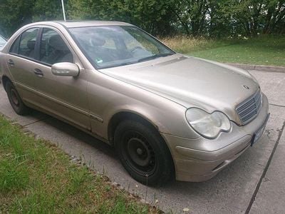Mercedes C180