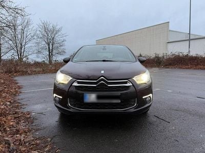 Gebraucht Citroën DS4 So Chic 114 PS (83 kW) 2014 Violet Kleinwagen