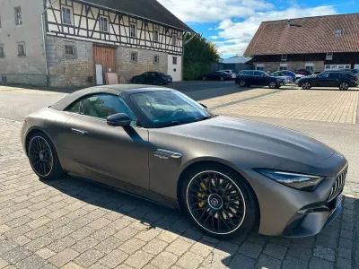 Gebraucht Mercedes SL63 AMG AMG 585 PS (430 kW) 2023 Grau Cabrio