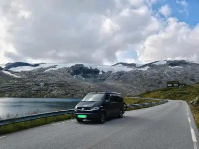 Gebraucht VW California Beach 150 PS (110 kW) 2022 Blau Van