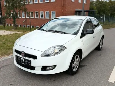 Gebraucht Fiat Bravo Street 120 PS (88 kW) 2015 Weiß Kleinwagen