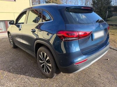Gebraucht Mercedes GLA200 163 PS (119 kW) 2020 Blau SUV