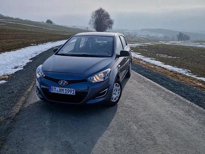 Grau Gebraucht 2014 Hyundai i20 Kleinwagen | 4.900 € (Fairer Preis)