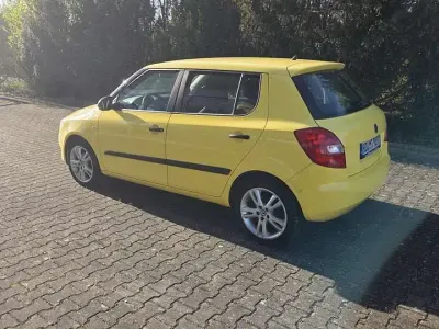 Gebraucht Skoda Fabia Comfort 60 PS (44 kW) 2012 Limousine