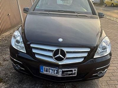 Gebraucht Mercedes B200 136 PS (100 kW) 2008 Schwarz Van / Kleinbus