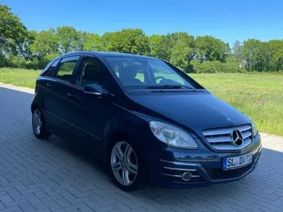 Gebraucht Mercedes B160 95 PS (69 kW) 2010 Blau Van / Kleinbus