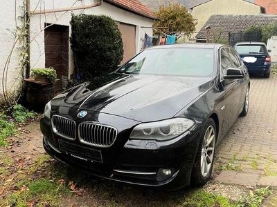 Schwarz Gebraucht 2011 BMW 520 Sport Line Kombi | 3.900 € (Superpreis)