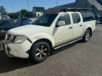 Gebraucht Nissan Navara 190 PS (139 kW) 2012 Weiß Pickup