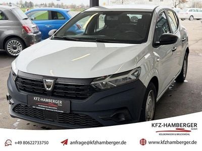Second-hand Dacia Sandero Acces 67 CP (49 kW) 2022 Alb Berlinǎ