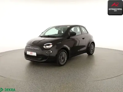 Gebraucht Fiat 500e 86 kW (118 PS) 2022 Schwarz Limousine