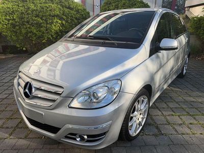 Usata Mercedes B200 Avantgarde 136 CV (100 kW) 2009 Argento Monovolume