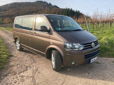 Usata VW T5 Comfortline 140 CV (102 kW) 2009 Marrone Furgone