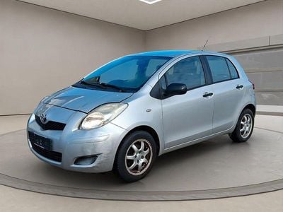 Gebraucht Toyota Yaris Cool 101 PS (74 kW) 2009 Silber Kleinwagen