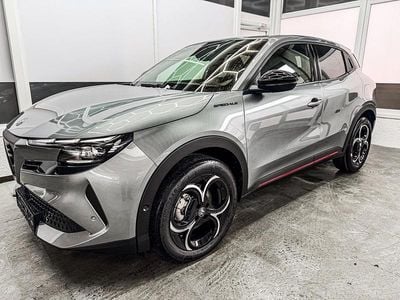 Neu Alfa Romeo GT Junior Edizione Speciale 148 PS (108 kW) 2026 Grau metallic 519 SUV