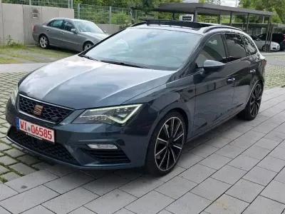Gebraucht Seat Leon 4Drive 300 PS (220 kW) 2019 Blau Kombi