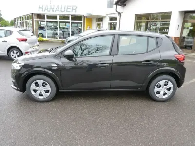 Usata Dacia Sandero Essentiel 67 CV (49 kW) 2024 Nero Utilitaria