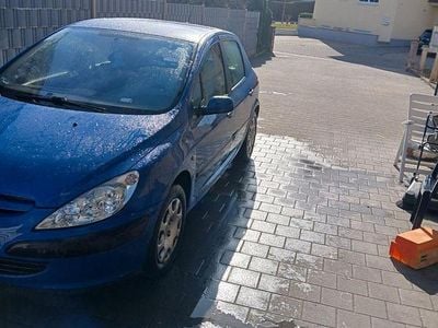 Gebraucht Peugeot 307 Tendance 109 PS (80 kW) 2001 Blau Kleinwagen