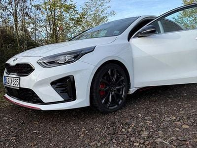 Gebraucht Kia Ceed GT GT 204 PS (150 kW) 2019 Weiß Limousine