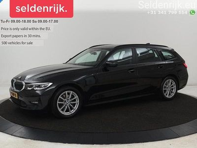 Schwarz Gebraucht 2022 BMW 318 Limousine | 23.900 € (Guter Preis)