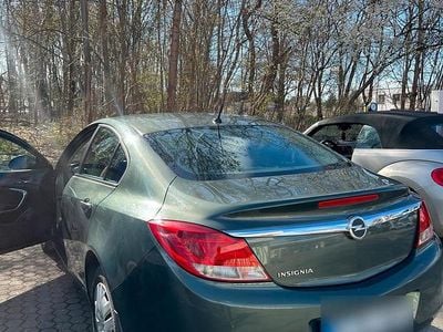 Usata Opel Insignia 2009 Verde Berlina