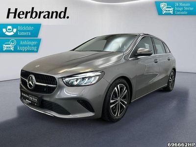 Gebraucht Mercedes B180 Progressive 136 PS (100 kW) 2024 Metalliclack mountaingrau Van / Kleinbus