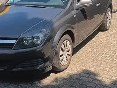 Gebraucht Opel Astra GTC Innovation 90 PS (66 kW) 2009 Grau Limousine