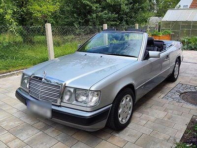 Gebraucht Mercedes 300 220 PS (161 kW) 1993 Silber Cabrio