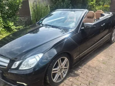 Gebraucht Mercedes E250 Avantgarde 204 PS (150 kW) 2011 Beige Cabrio
