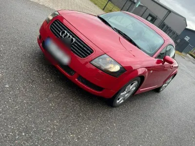 Gebraucht Audi TT Sport 179 PS (131 kW) 2002 Rot Coupé