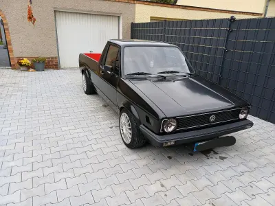 Gebraucht VW Caddy 54 PS (39 kW) 2026 Schwarz Van / Kleinbus