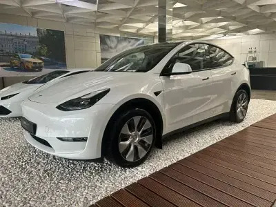 Usado Tesla Model Y 378 kW (514 HP) 2023 Branco SUV