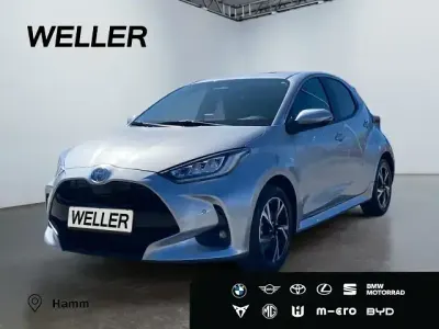 Nuova Toyota Yaris Hybrid 116 CV (85 kW) 2025 Argento Berlina