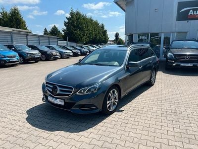 Gebraucht Mercedes E220 170 PS (125 kW) 2016 Grau Kombi