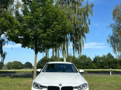 Gebraucht BMW 316 Sport Line 136 PS (100 kW) 2013 Weiß Kombi