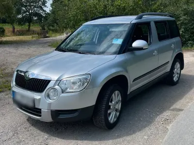 Gebraucht Skoda Yeti 110 PS (80 kW) 2011 Grau SUV