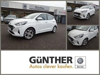 Gebraucht Hyundai i10 Trend 67 PS (49 kW) 2022 Weiß Kleinwagen