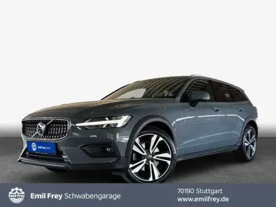 Gebraucht Volvo V60 CC 145 PS (106 kW) 2024 Kombi