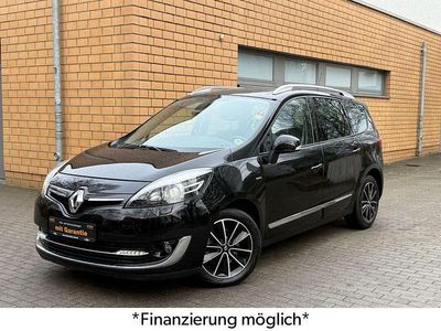 Schwarz Gebraucht 2013 Renault Scénic III Bose Edition Van / Kleinbus | 7.990 € (Etwas zu teuer)