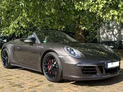 Porsche 911 Carrera 4 GTS