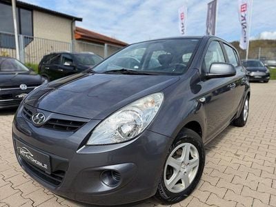 Gebraucht Hyundai i20 Edition 77 PS (56 kW) 2011 Grau Kleinwagen