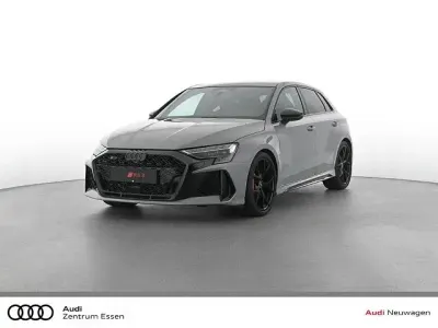Neu Audi RS3 Sport 400 PS (294 kW) 2026 Grau Limousine