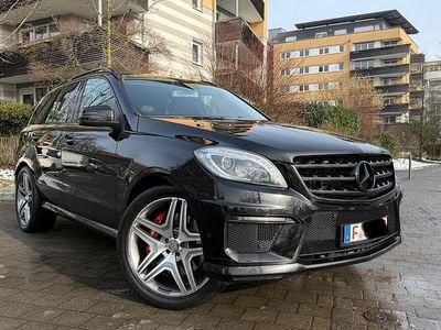 Gebraucht Mercedes ML63 AMG AMG 525 PS (386 kW) 2012 Schwarz SUV