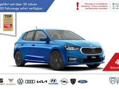 Neu Skoda Fabia Selection 150 PS (110 kW) 2026 Raceblau metallic/blau Limousine