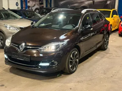 Gebraucht Renault Mégane III Bose Edition 110 PS (80 kW) 2014 Braun Limousine